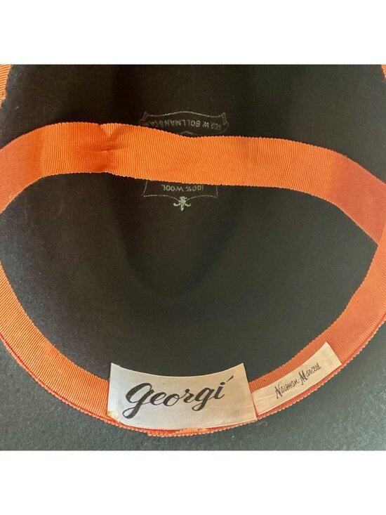 Vintage Georgi Newman Marcus Black Felt Feathered Hat with Bow Detail main image 6